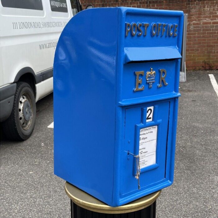 vintage blue post box 1226