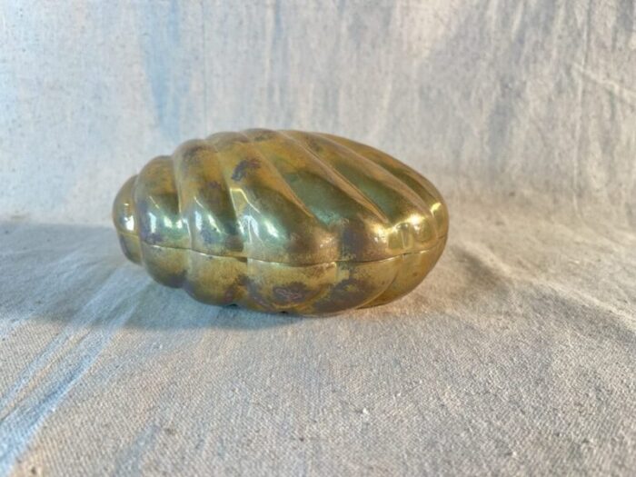 vintage brass decorative clamshell shaped trinket box 2288