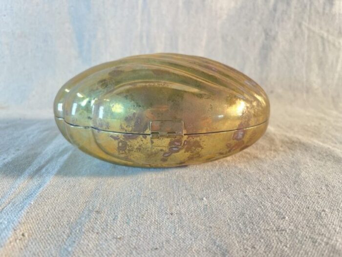 vintage brass decorative clamshell shaped trinket box 7097