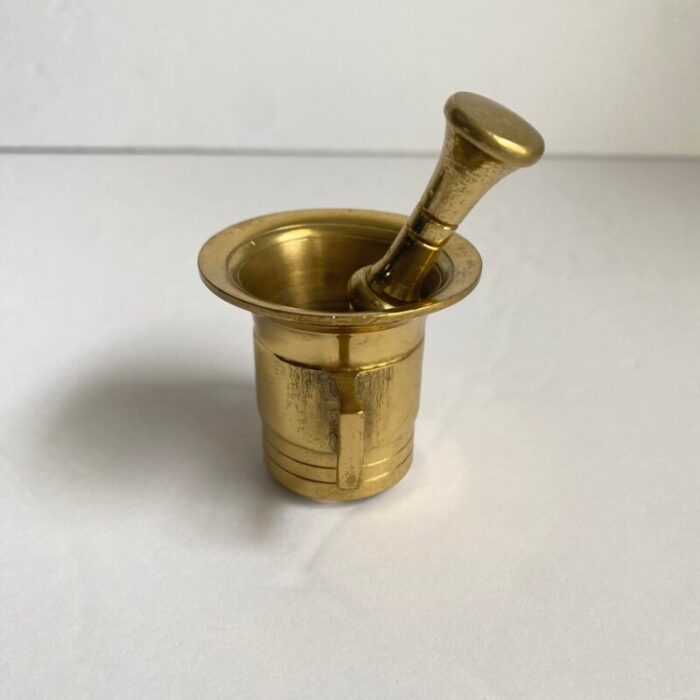 vintage brass mortar and pestle apothecary spice crusher small petite size 3561