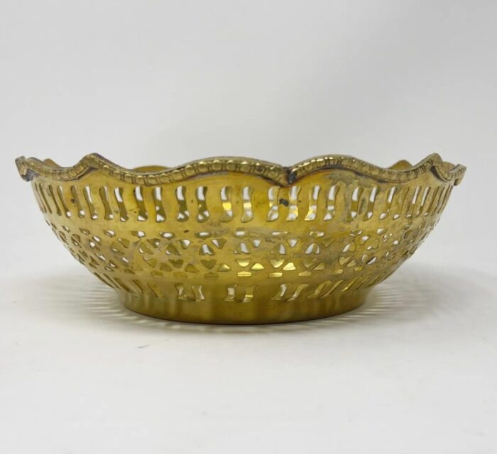 vintage brass scalloped edged rim bowl pierced 3951