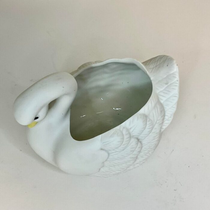 vintage coastal trompe loeil porcelain swan planter 6442