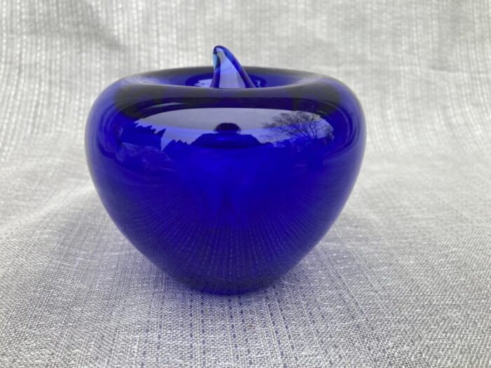 vintage cobalt blue glass apple paper weight 4966