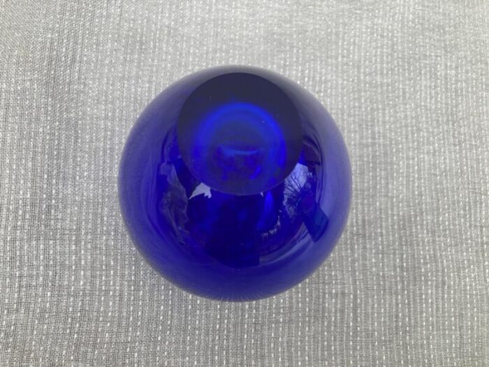 vintage cobalt blue glass apple paper weight 5794