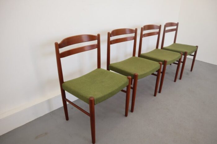 vintage dining chairs 1970s set of 4 7