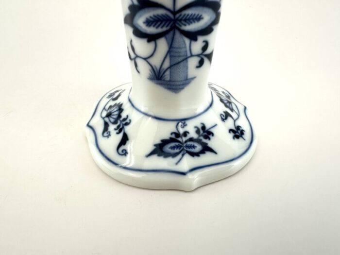 vintage japan danube blue and white bud vase 7213