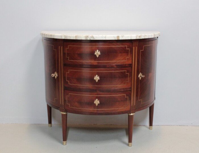 vintage mahogany dresser 1