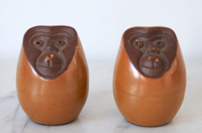 vintage monkey salt and pepper shakers 4029