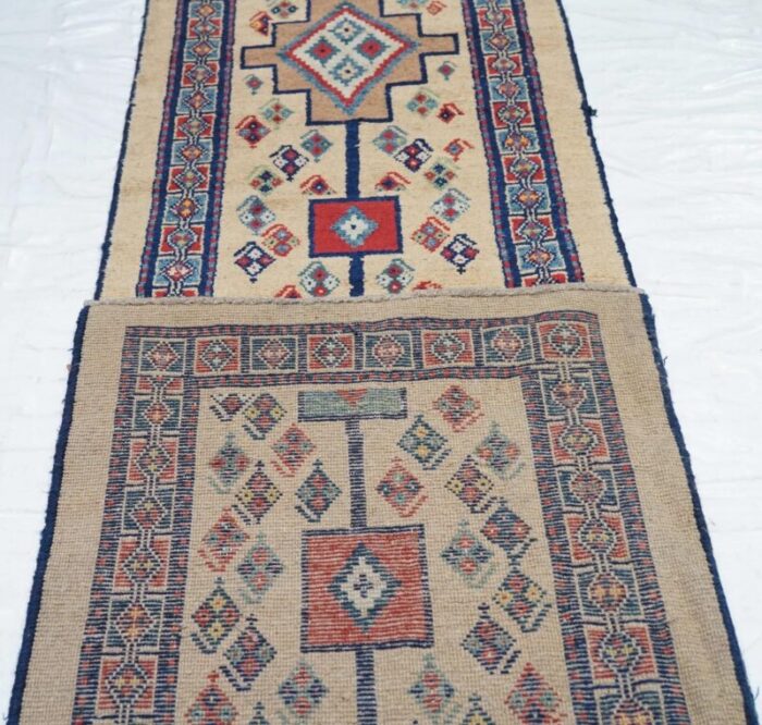 vintage varamin runner 26 x 222 5456