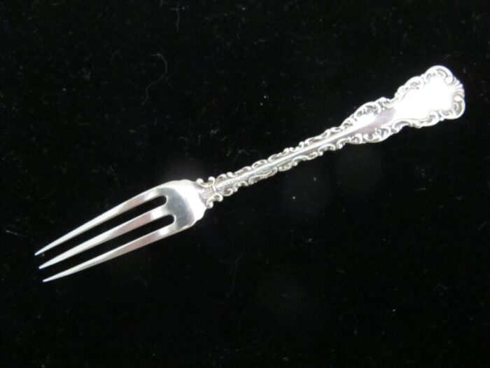 whiting gorham sterling silver louis xv strawberry 3 tine fork set of 4 8238